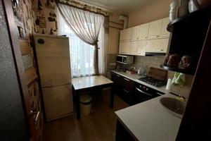 квартира за адресою Івана Мазепи просп. (Петровського), 30