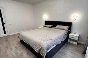 квартира за адресою Залізнична вул., 7