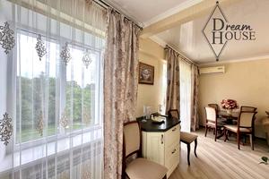 квартира за адресою Небесної Сотні, 3