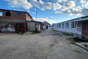 комерційна за адресою Шевченка вул., 37