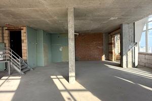 коммерческая по адресу Днепровская набережная ул., 14