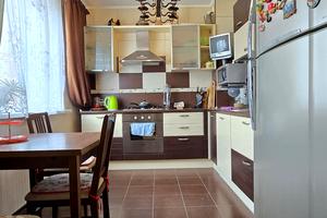 квартира за адресою Амосова вул. (Корчагінців), 11