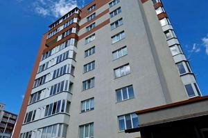квартира за адресою Тролейбусна вул., 9