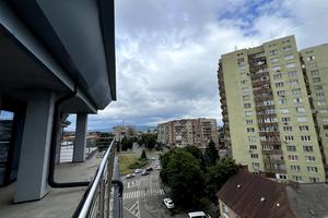 коммерческая по адресу Богдана Хмельницького пл., 2