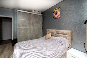 квартира за адресою Грушевського вул., 1