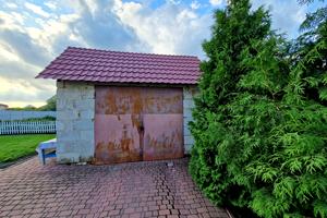 будинок за адресою Вишнева, 2-з