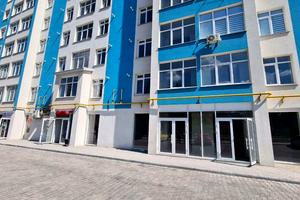 комерційна за адресою Гетьмана Мазепи вул. (Красовського)