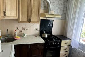 квартира за адресою Космонавтів вул., 52 б