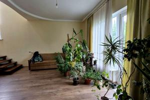 дом по адресу Владимира Момота ул.