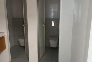 1835630764006153