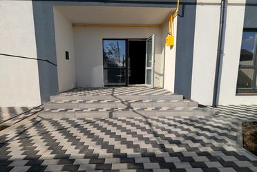 1838617446083250