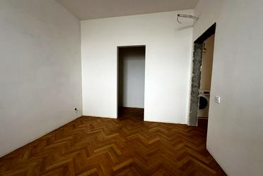 1834159489813040