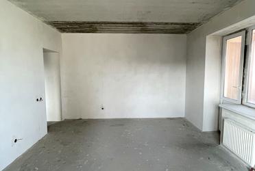 1826398758512599