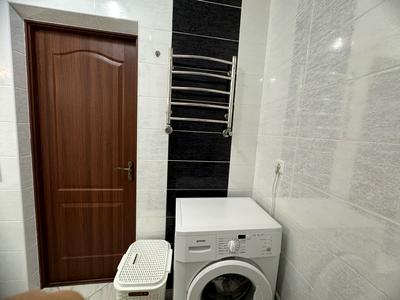 квартира за адресою Українська вул., 83б