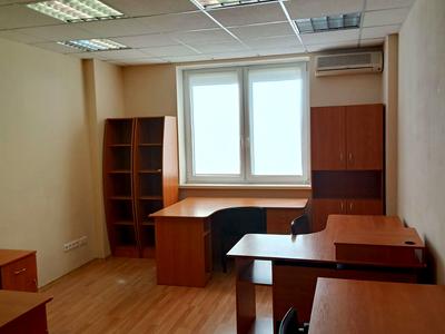 квартира за адресою Київ, Раїси Окіпної вул., 4