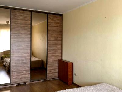 квартира за адресою Автозаводська вул., 20