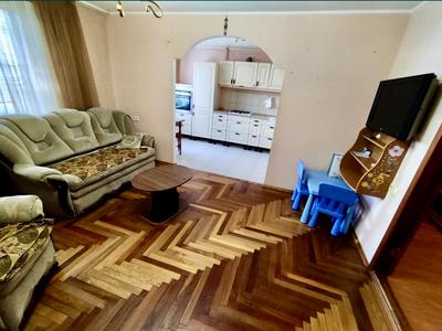 квартира по адресу Чаривная ул., 122