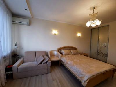 квартира за адресою Верховинна вул., 35
