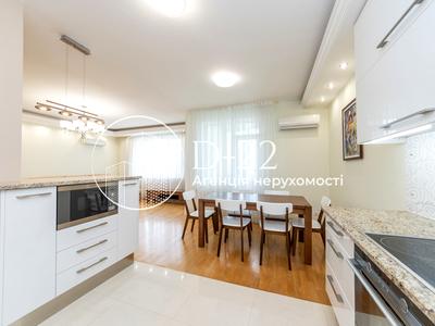 квартира за адресою Степана Руданського вул., 4-6
