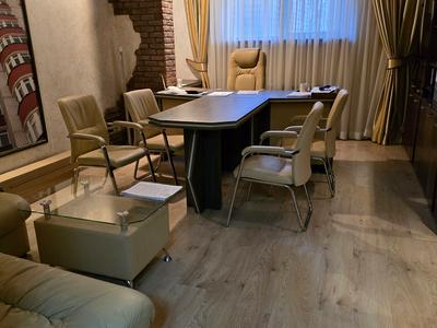коммерческая по адресу Патриарха Мстислава Скрипника ул., 40