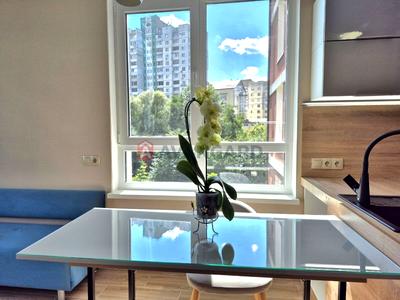 квартира за адресою Київ, Дмитра Луценка вул. (Крейсера 