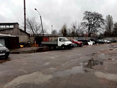 комерційна за адресою Максима Залізняка вул. (Громова), 138