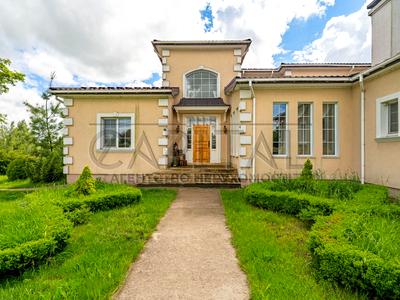будинок за адресою с. Хлепча, Центральна