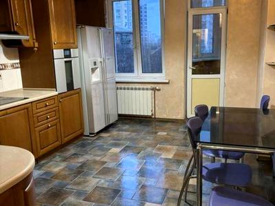 квартира за адресою Феодосійський пров., 14