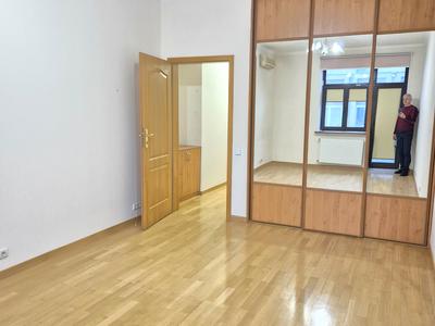 квартира за адресою Паторжинського вул., 14