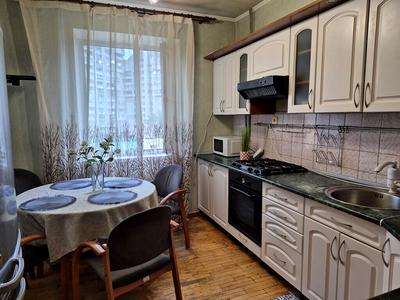квартира за адресою Драгоманова вул., 25