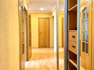 квартира за адресою Володимира Сосюри вул., 4
