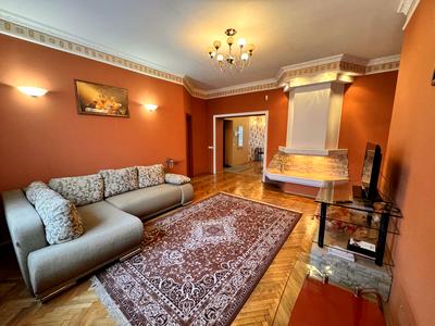 квартира за адресою Дорошенка вул., 71