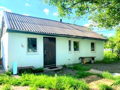 дом по адресу с. Коломацкое, Центральна, 1