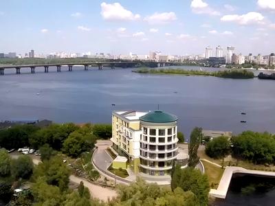 комерційна за адресою Набережно-Печерська дорога, 10