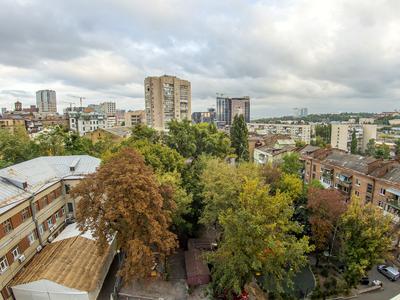 комерційна за адресою Київ, Жилянська вул., 62