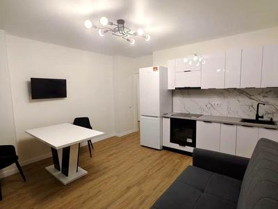 квартира за адресою Роксоляны, 63