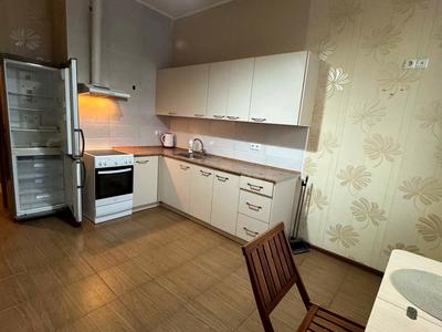 квартира за адресою Перлинна вул., 3