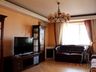 квартира за адресою Анни Ахматової вул., 13