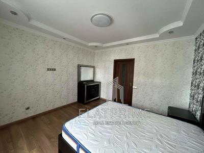 квартира за адресою Київ, Практична вул., 2