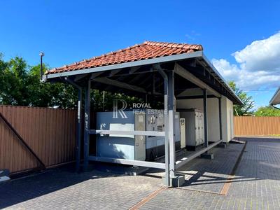 будинок за адресою Центральна
