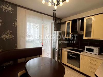 квартира за адресою Анни Ахматової вул., 35-А
