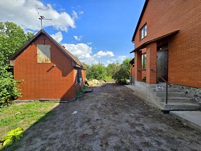 будинок за адресою Євгена Сверстюка вул. (Тарасова)