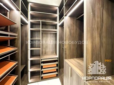 квартира за адресою Волошина, 14