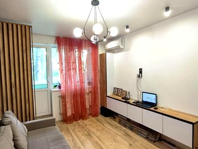 квартира за адресою Владислава Зубенка вул. (Тимурівців), 52