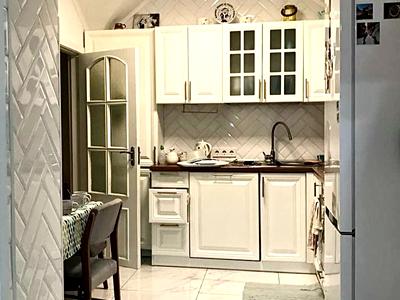 квартира за адресою Святослава Караванського вул. (Жуковського), 7