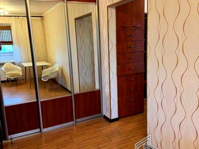 квартира за адресою Автозаводська вул., 81