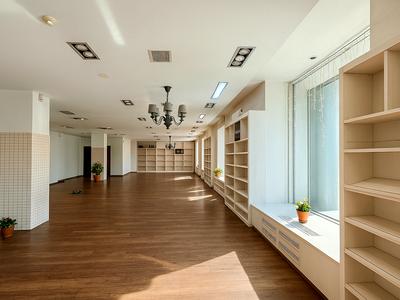 комерційна за адресою Звіринецька вул., 59