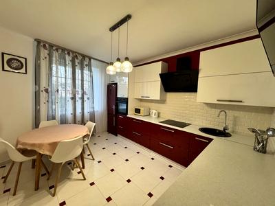 квартира за адресою Андрія Сахарова вул., 4