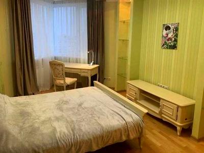 квартира за адресою Срібнокільська вул., 1