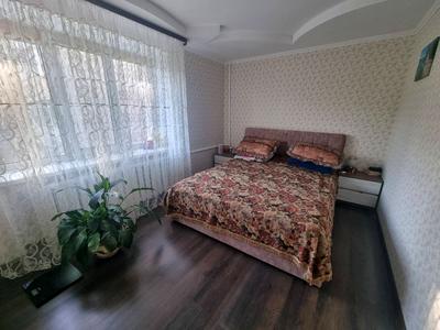 квартира за адресою Русанівський бульв., 4